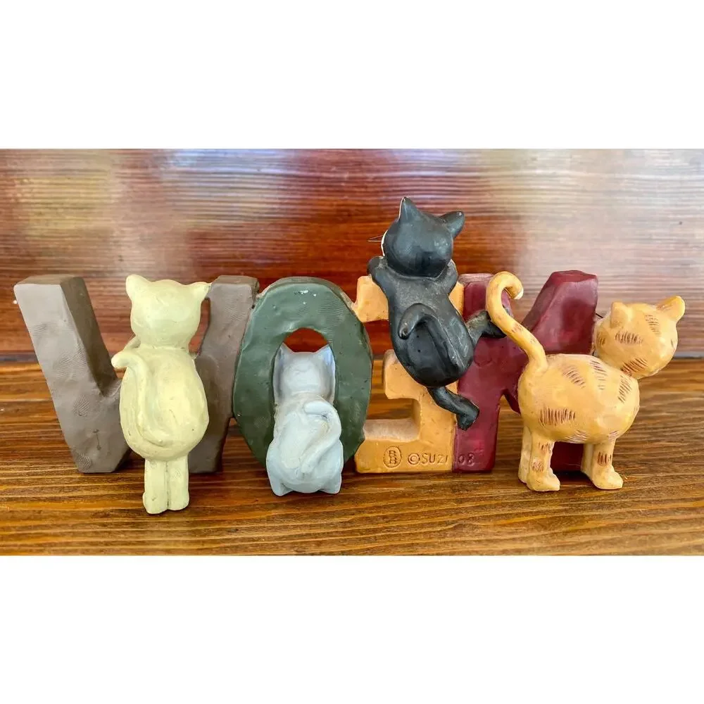 MEOW Cats and Cat and Mouse Suzi Skoglund Kitties Cat Kitty Figure 2008